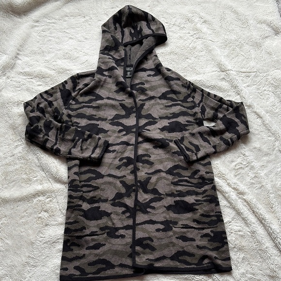 Rachel Zoe Camo Cardigan Hoodie | Longline Open Sweater Jacket Size Medium - Picture 1 of 7